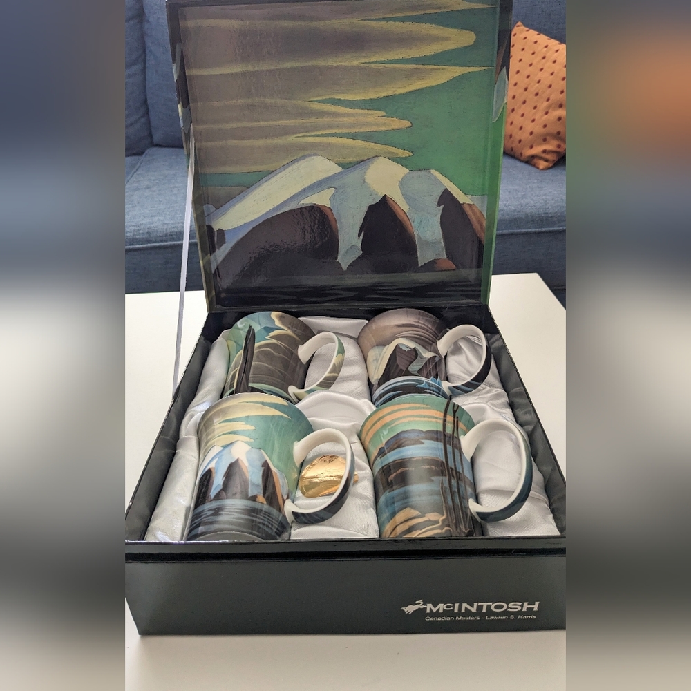 McIntosh Lawren Harris Bone China Mug Gift Set